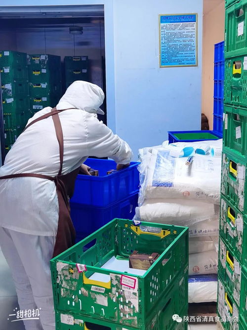 踐行責(zé)任,共抗疫情,陜西省清真食品商會會員和青年抗疫志愿者在行動